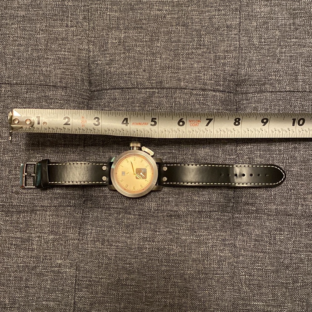 Mercedes Watch - Picture 8 of 8